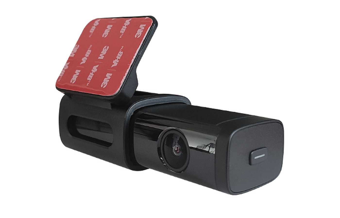 What are the advantages of using an ultracapacitor for dashcam?