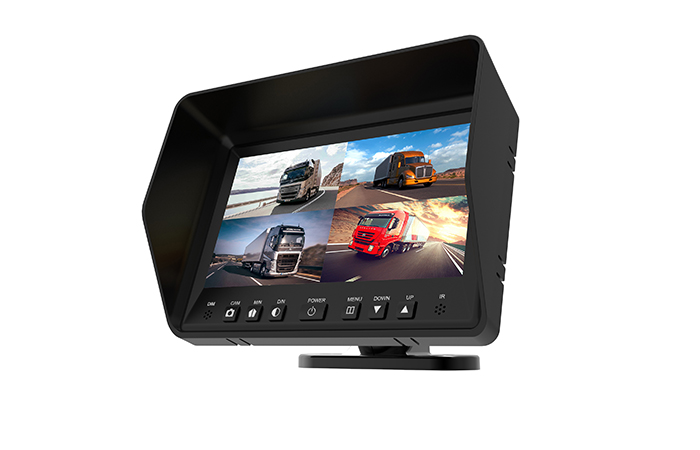 BR-TMQ7001 7” quad monitor with 4-cam input